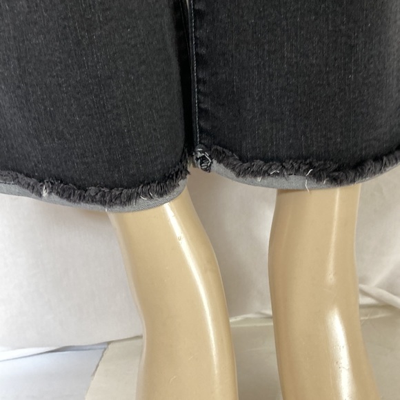 DEMOCRACY Jeans Vintage Gray Wash Fray Hem Size 6 Itty Bitty Boot Cut - Picture 8 of 11